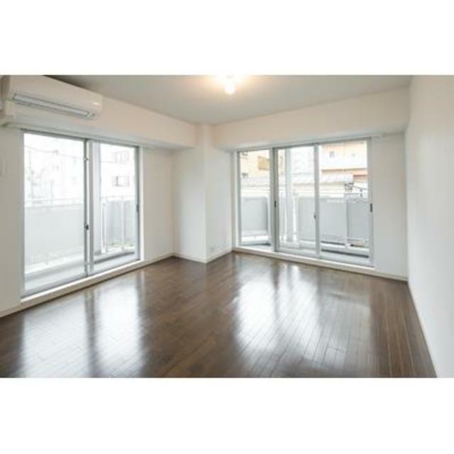 ※写真は同タイプ住戸です。(居間)