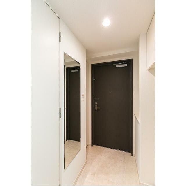 ※同仕様写真含む(玄関)