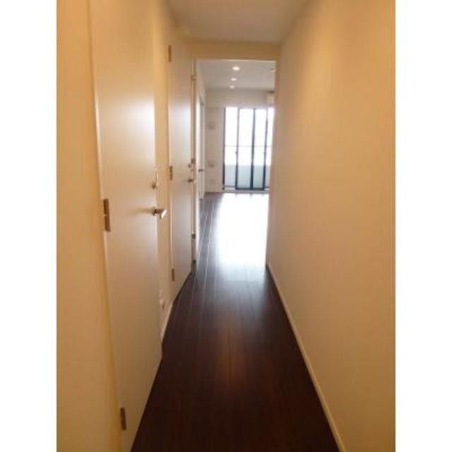 ※写真は同タイプ住戸です。(玄関)