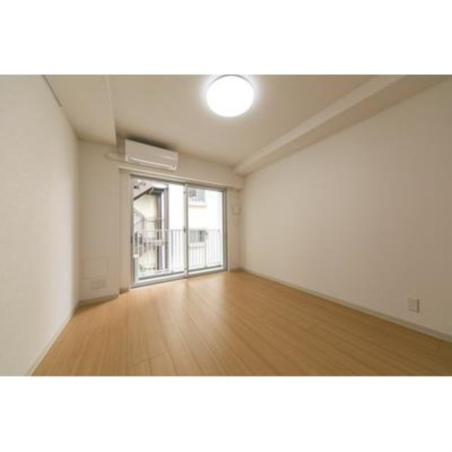 ※写真は同タイプ住戸です。(居間)