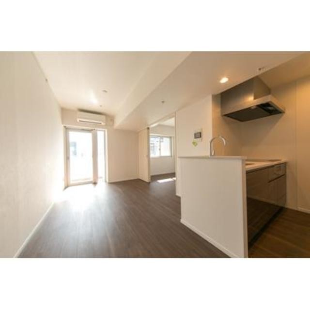 ※写真は同タイプ住戸です。(居間)