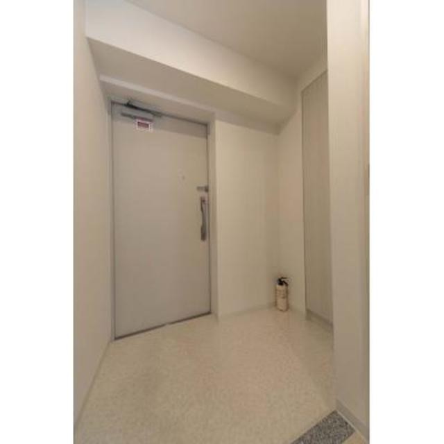 ※写真は同タイプ住戸です。(玄関)