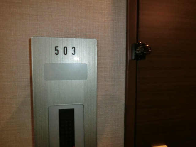 ※写真は同タイプ住戸です。(玄関)