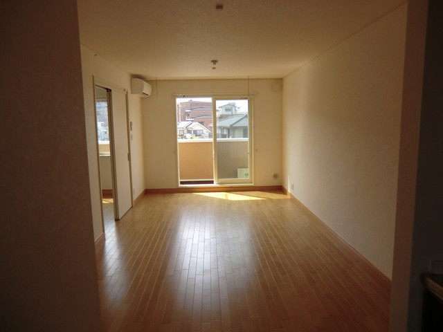 (居間)
