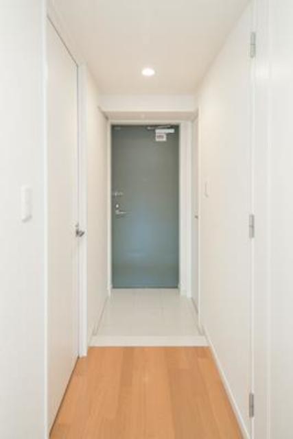 ※写真は同タイプ住戸です。(玄関)