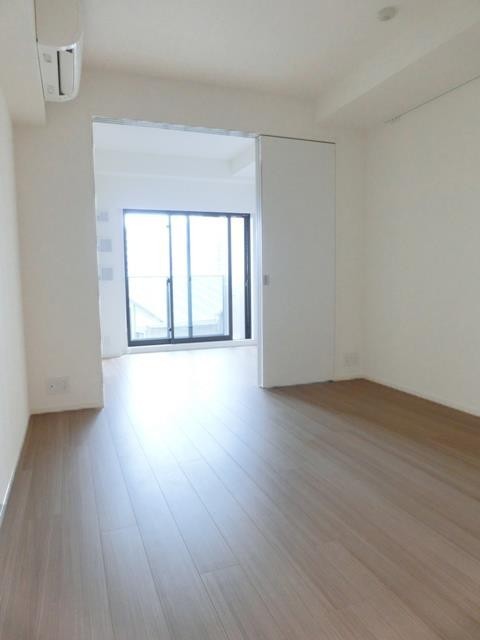 ※写真は同タイプ住戸です。(居間)