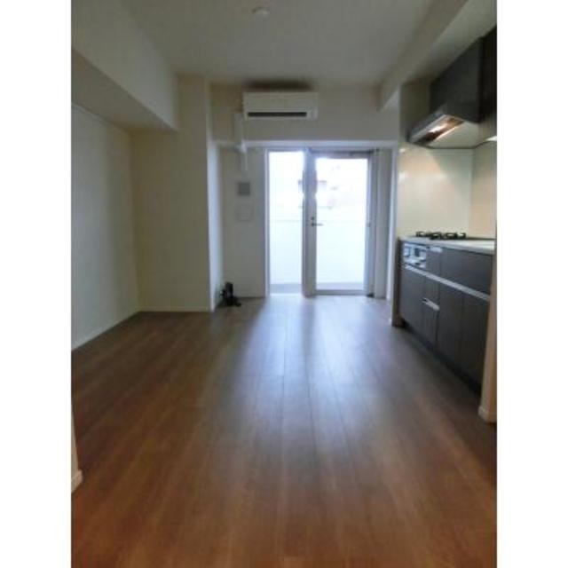 ※写真は同タイプ住戸です。(居間)