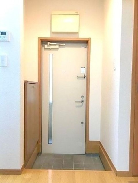 (玄関)