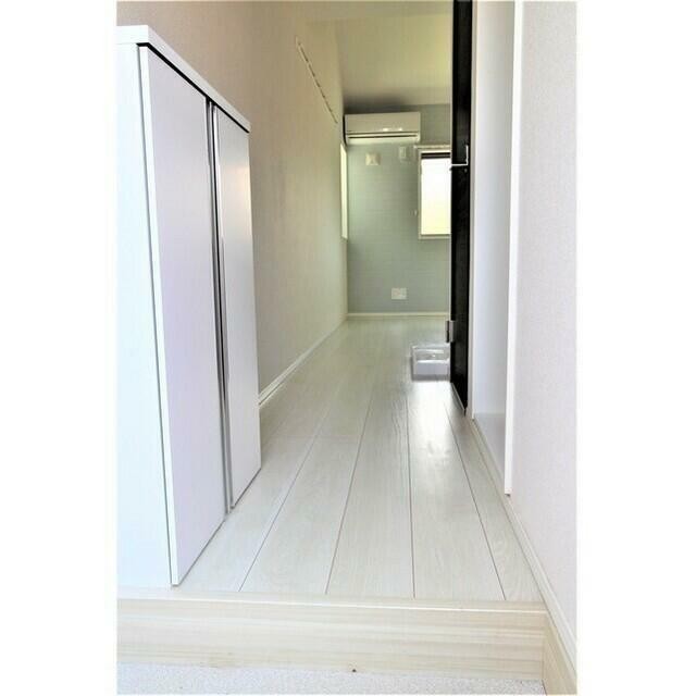 ※同仕様写真含む(玄関)