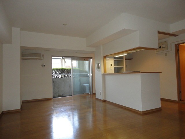 ※同仕様写真含む(居間)