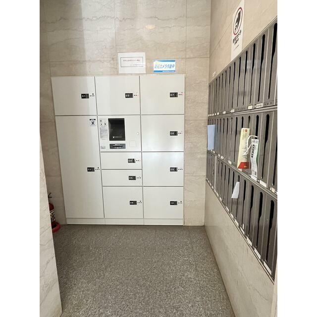 宅配ボックス完備♪