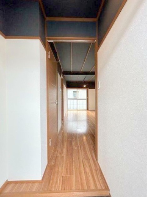 ※同仕様写真含む(玄関)