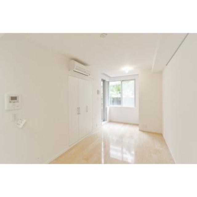 ※写真は同タイプ住戸です。(居間)