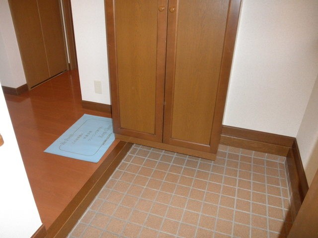 (玄関)