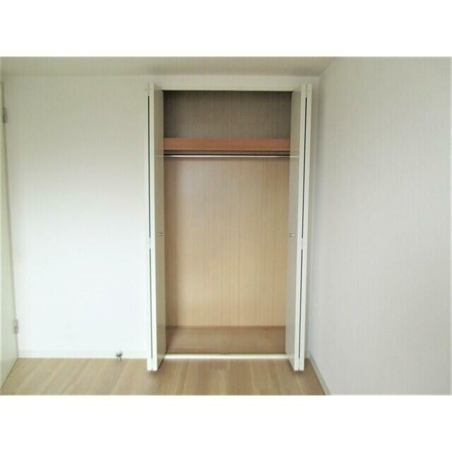 洋室4.9帖・クローゼット（2401）(内装)