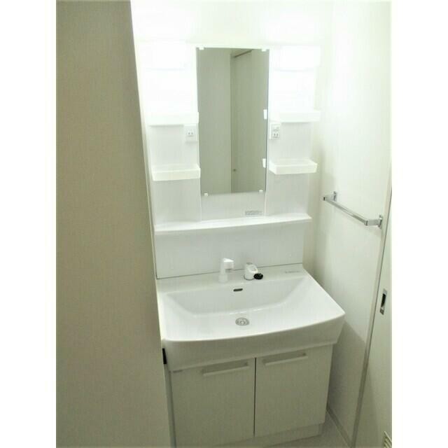 独立洗面化粧台（2401）(内装)