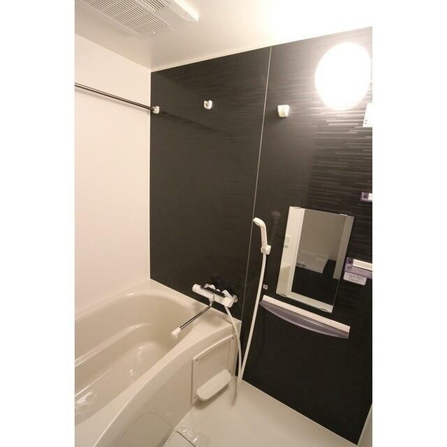 人気のバス・トイレ別★※写真は別部屋。現況優先。(風呂)