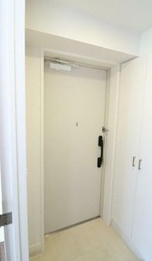 ※同仕様写真(玄関)