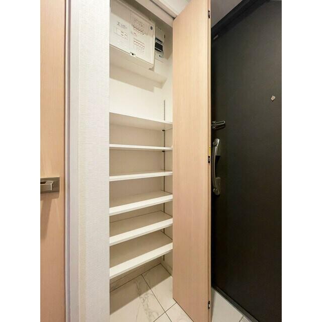 シューズボックス