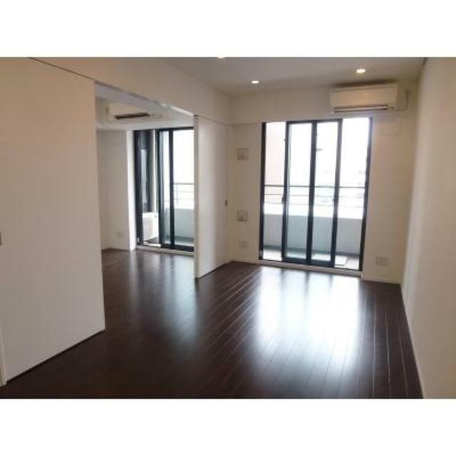 ※写真は同タイプ住戸です。(居間)