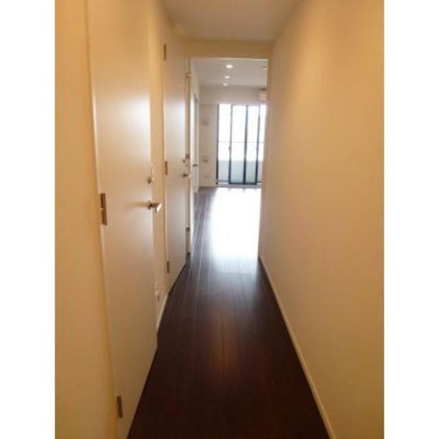 ※写真は同タイプ住戸です。(玄関)