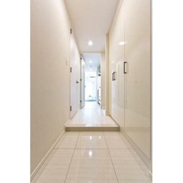 ※同仕様写真含む(玄関)