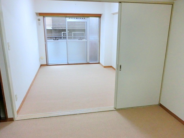 ※同仕様写真含む(居間)