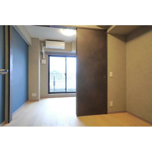 ※写真は同タイプ住戸です。(居間)