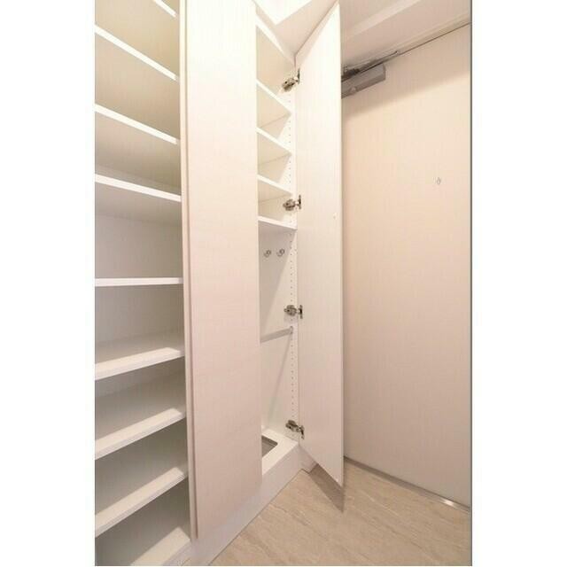 シューズボックス