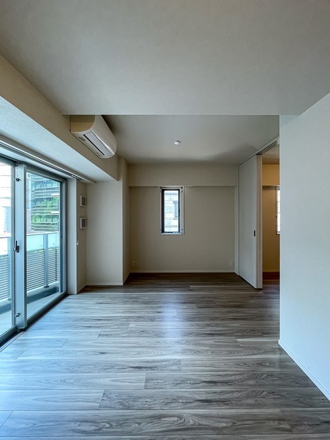 ※写真は同タイプ住戸です。(居間)