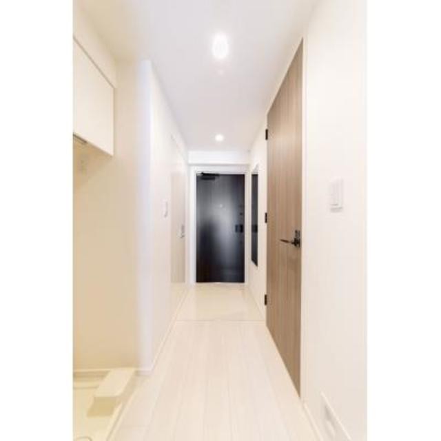 ※写真は同タイプ住戸です。(玄関)