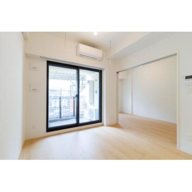 ※写真は同タイプ住戸です。(居間)