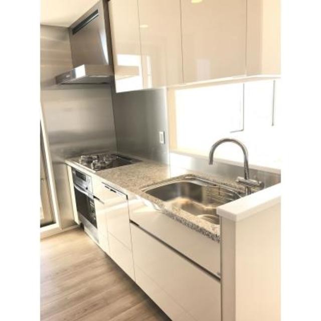 ※写真は同タイプ住戸です。(キッチン)