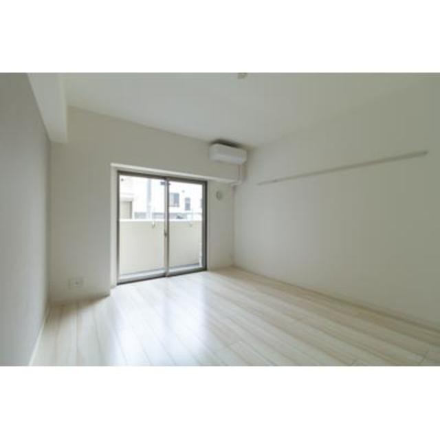 ※写真は同タイプ住戸です。(居間)