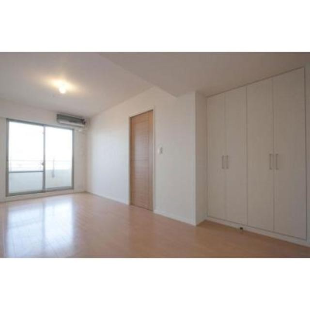 ※写真は同タイプ住戸です。(居間)