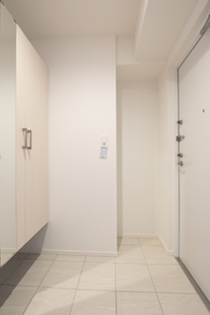 ※写真は同タイプ住戸です。(玄関)