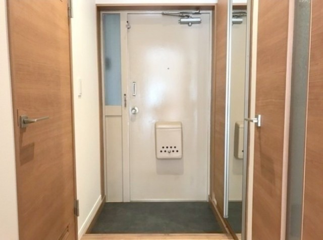 ※同仕様写真含む(玄関)