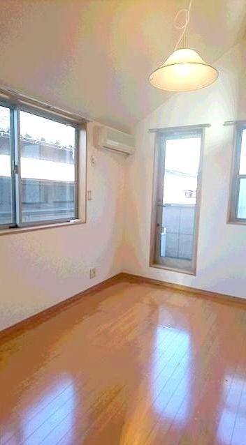 ※同仕様写真含む(居間)