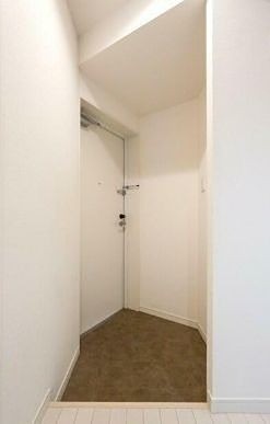 ※同仕様写真含む(玄関)