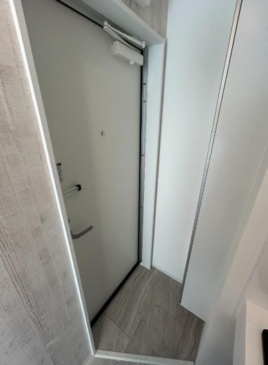 ※同仕様写真含む(玄関)