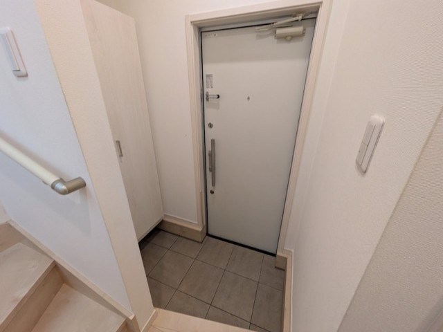 (玄関)