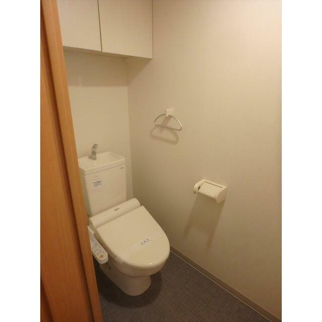 温水洗浄便座(内装)