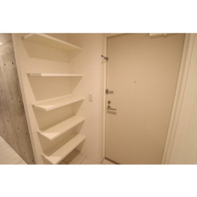 ※同仕様写真(玄関)