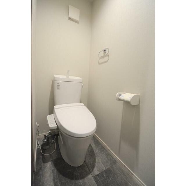 温水洗浄便座設置しています◎(内装)