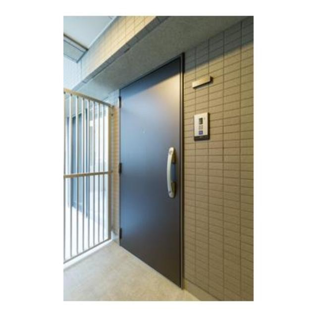 ※写真は同タイプ住戸です。(玄関)