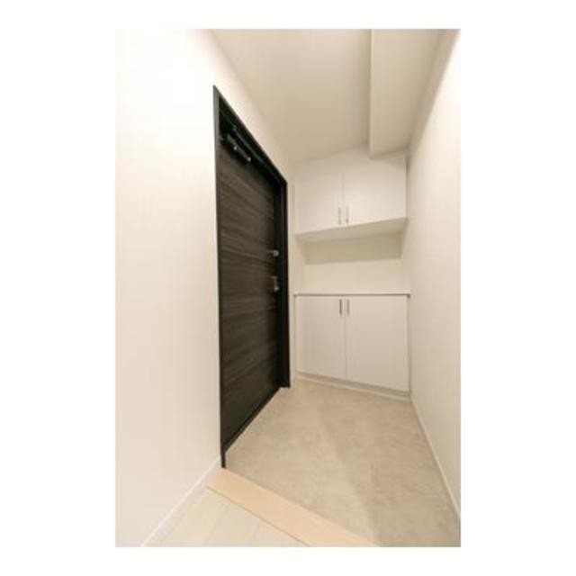 ※写真は同タイプ住戸です。(玄関)