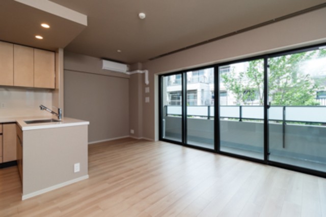 ※写真は同タイプ住戸です。(居間)