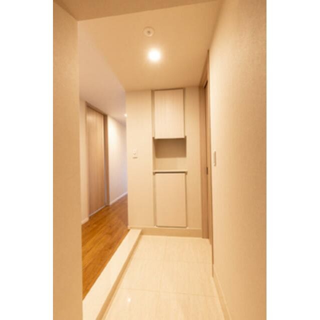 ※写真は同タイプ住戸です。(玄関)