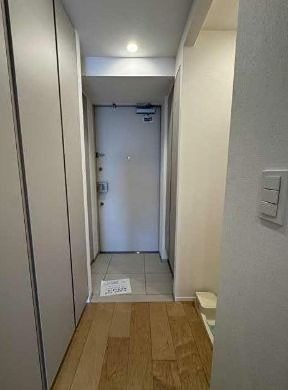 (玄関)