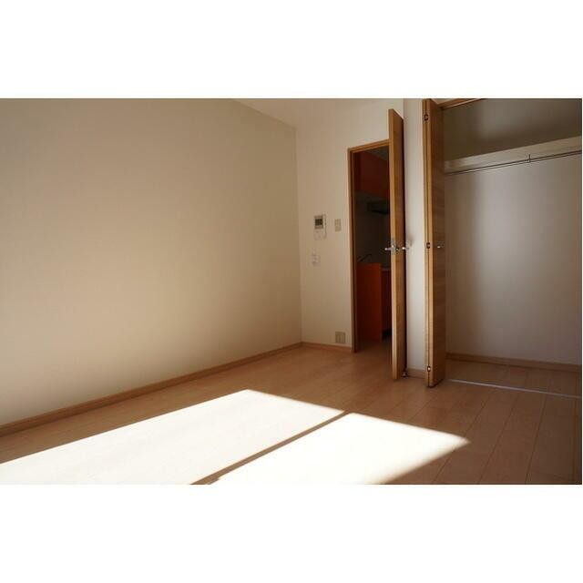 ※同タイプの別部屋の写真です。(居間)